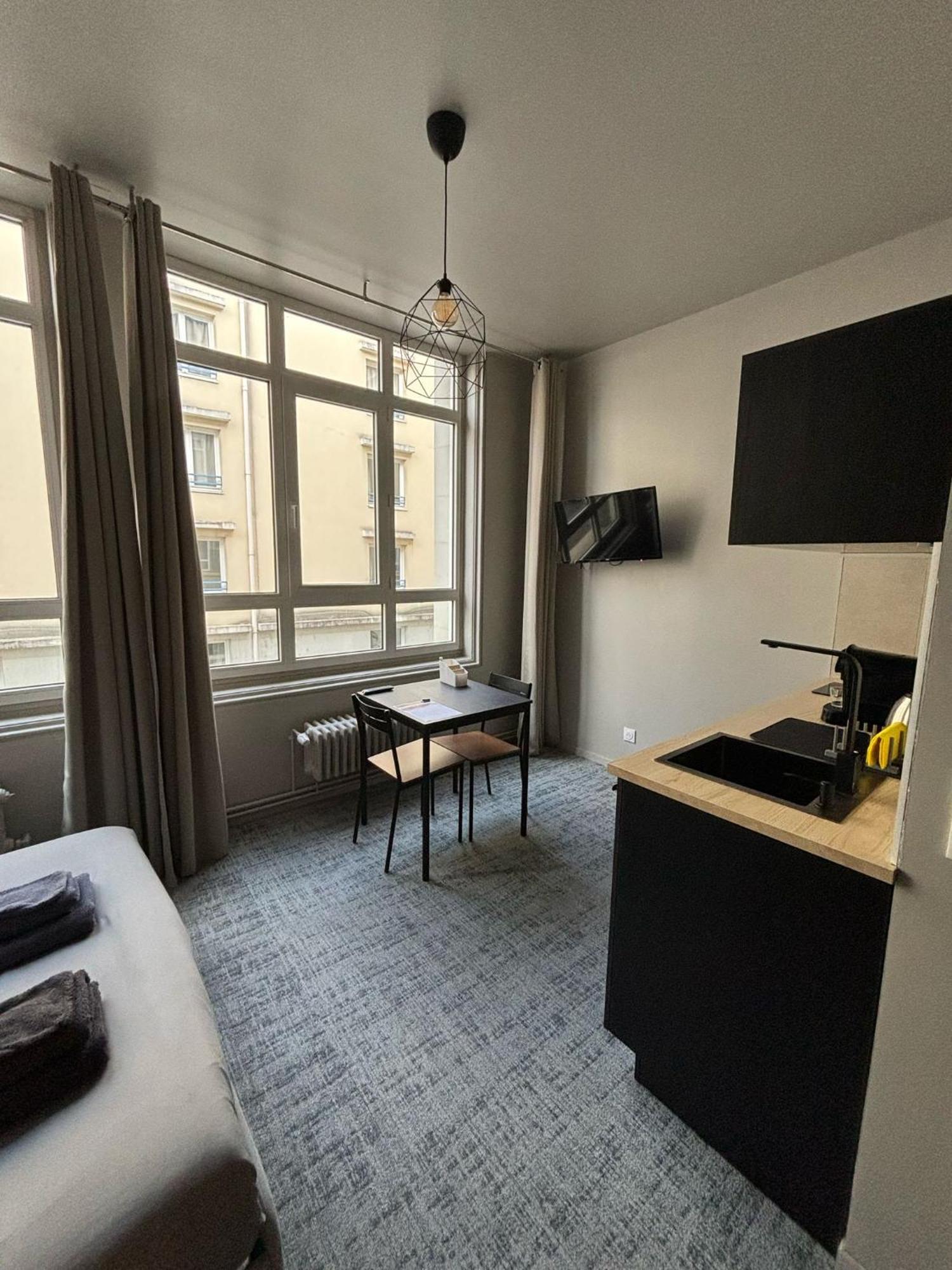 Le 12 Wifi Cosy Parking Gratuit Lägenhet Saint-Etienne  Exteriör bild
